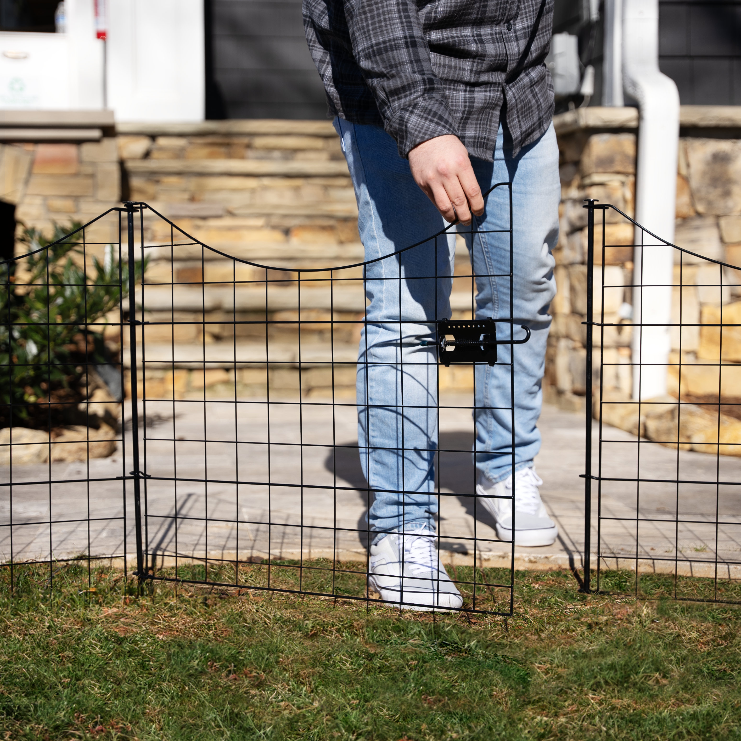 Outdoor fence door online